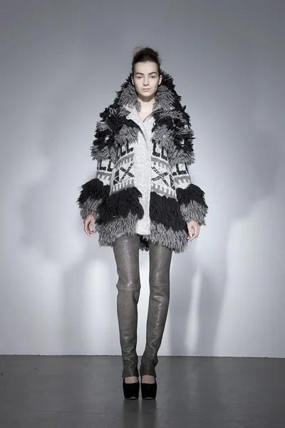 Look 24